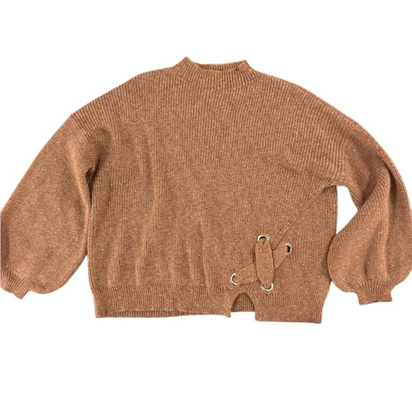 Kerisma Sweater - Picture 4 of 11